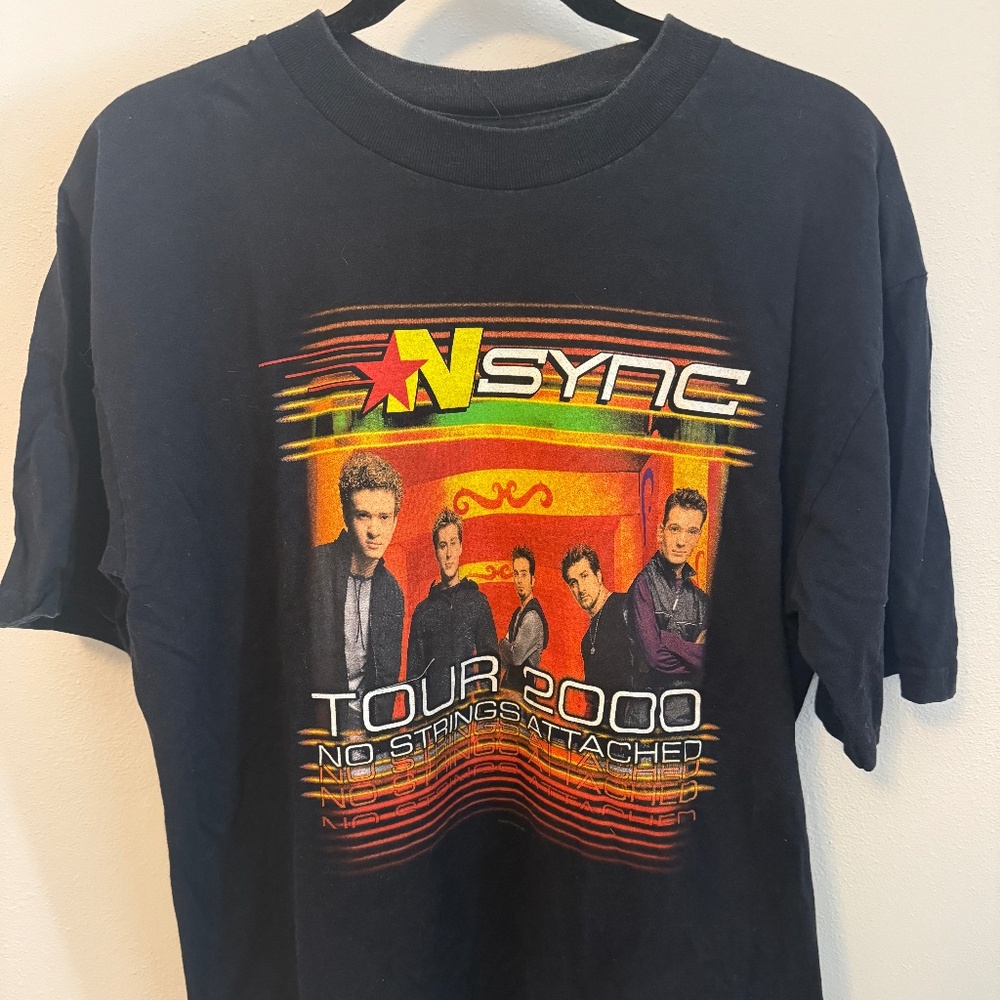 NSYNC No Strings Attached Tour Shirt
